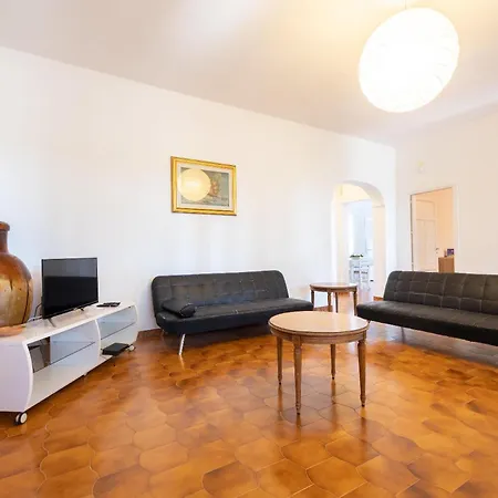 Villa Acqua Chiara *