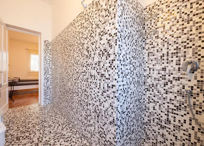 Villa Acqua Chiara *